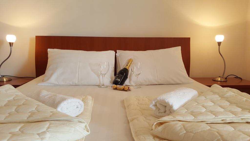 Apartments Rino Lux Sveti Stefan Eksteriør bilde